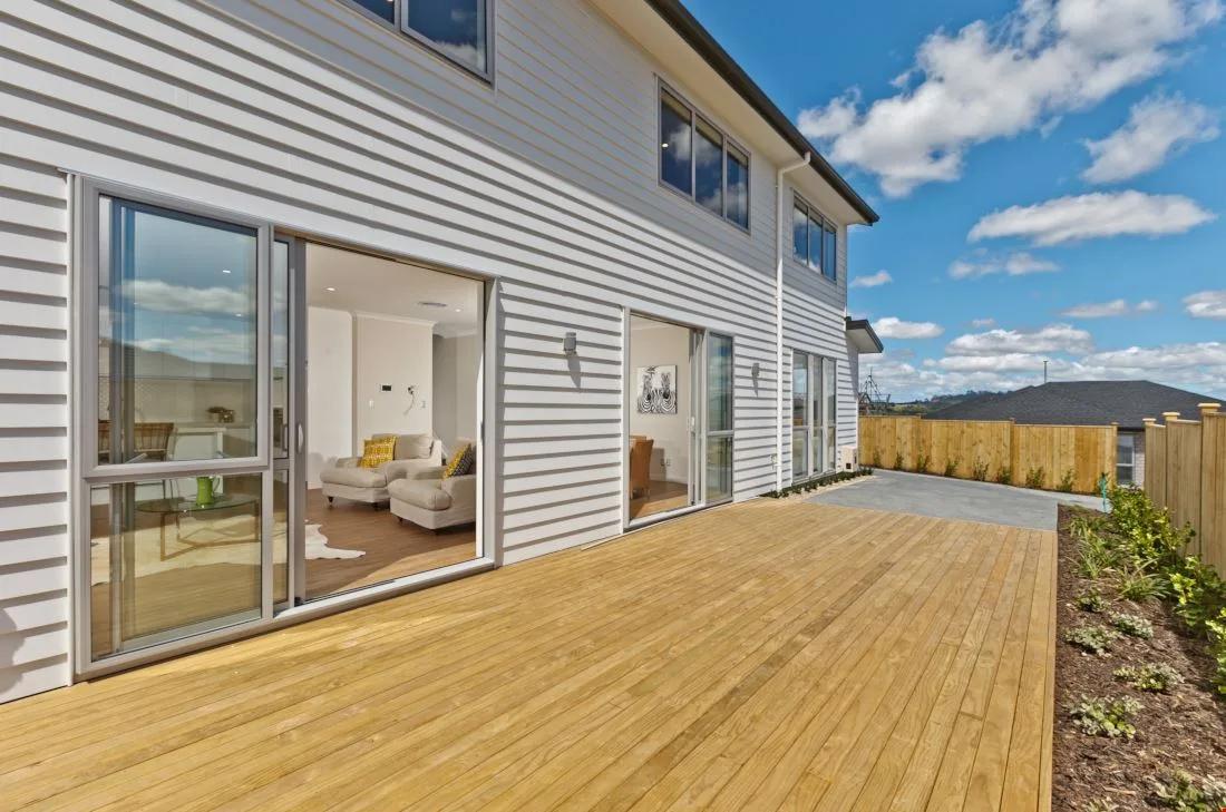 158 Wainui Road, Deck
