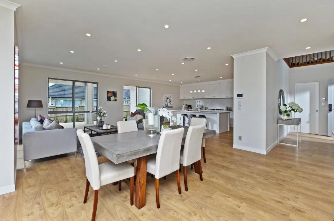 210 Wainui Road, Floor 1 Lounge