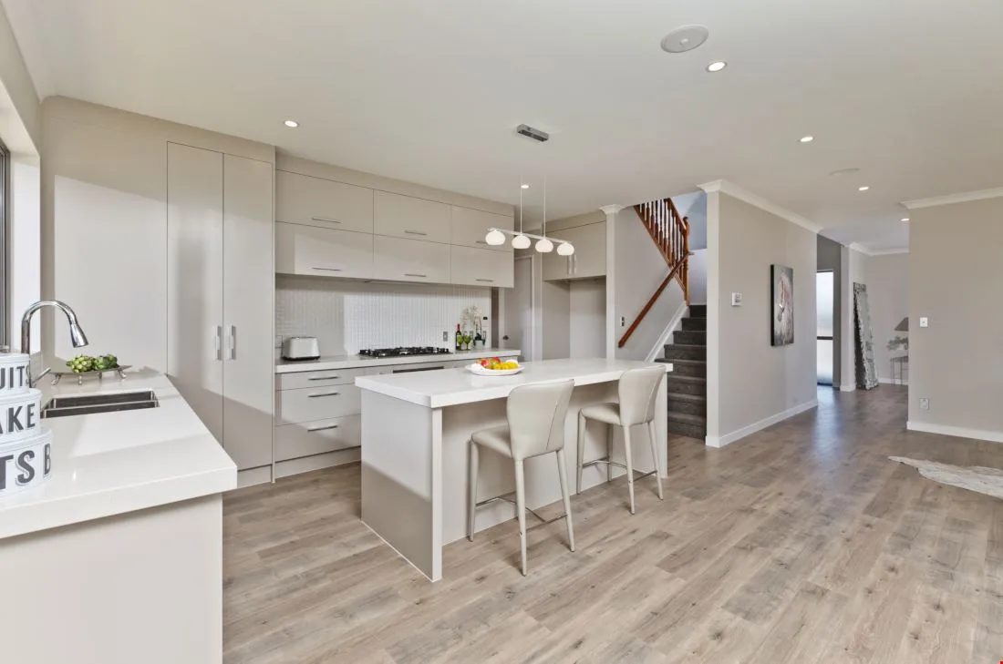 202 Wainui Road, Kitchen Lounge