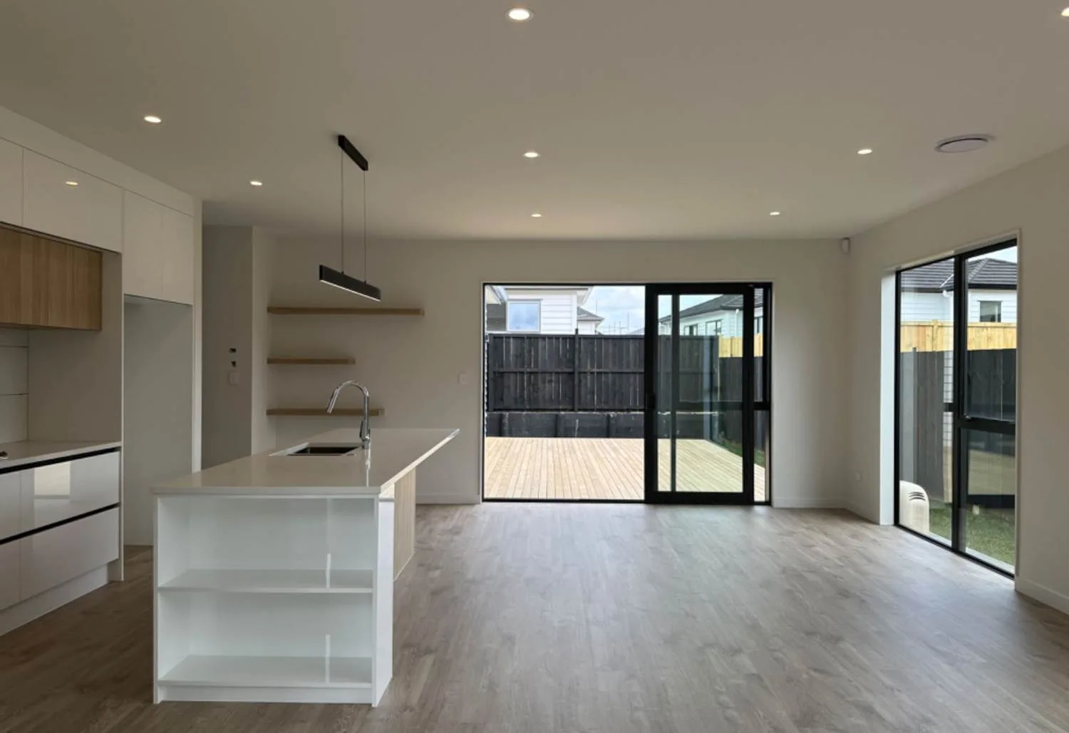 291 Te Taruna Drive