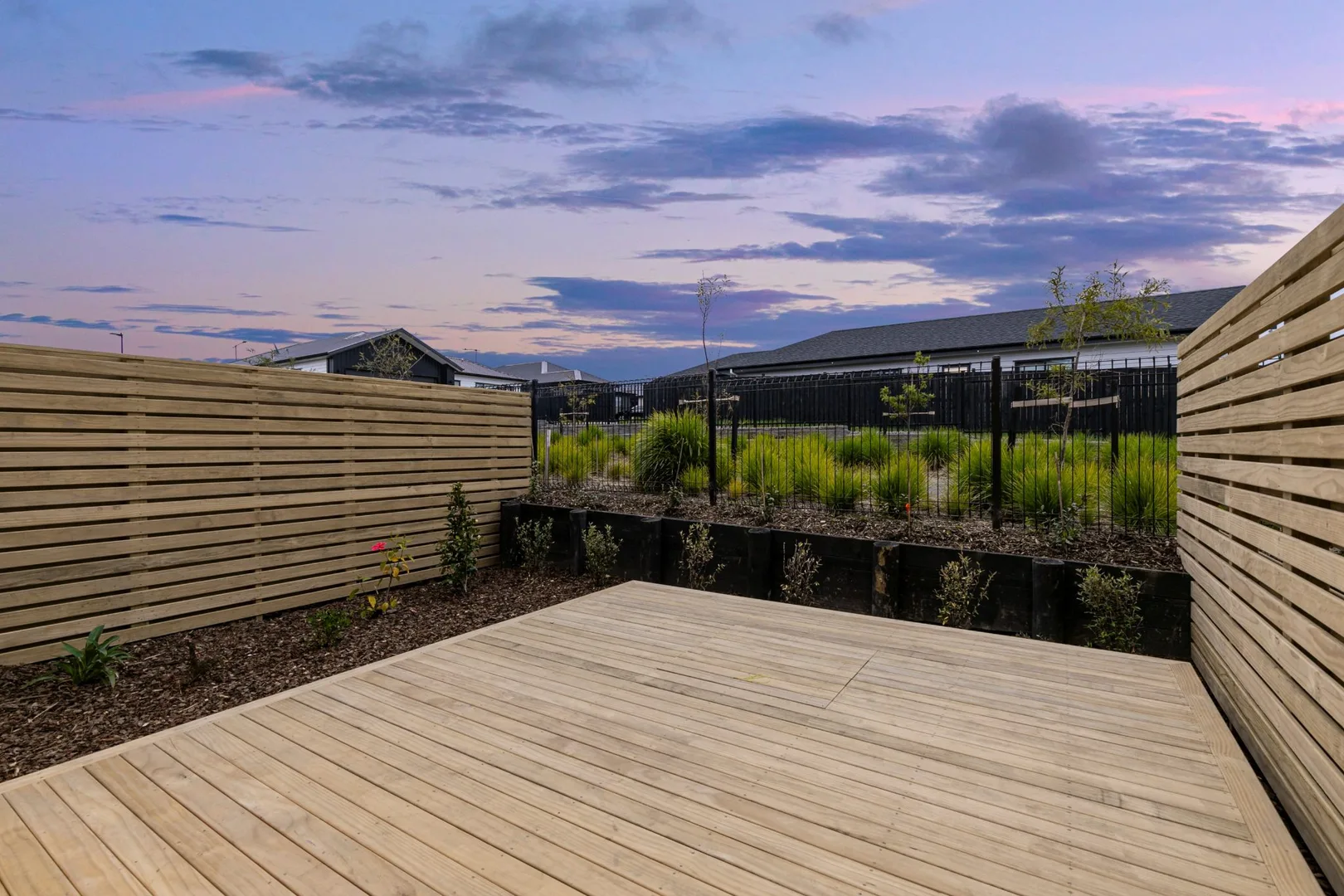 33 Spars Road, Deck